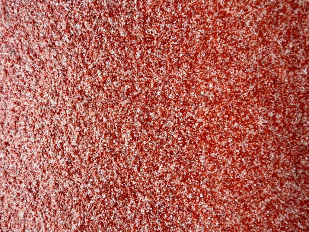Revestimento em resina cor Areia Coral com dois tipos de acabamento